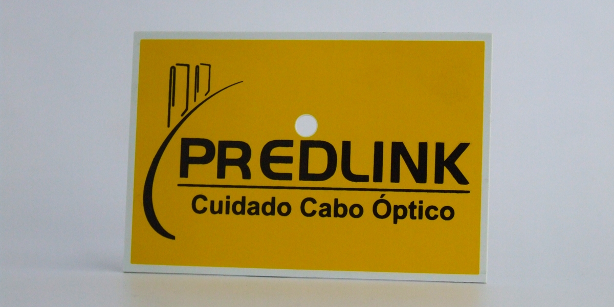 Placa de identificação em PVC