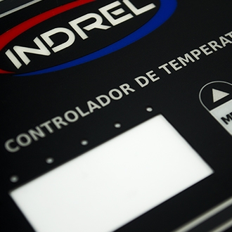 ETIQUETAS EM POLICARBONATO