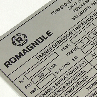 PLACAS E ETIQUETAS EM ALUMÍNIO